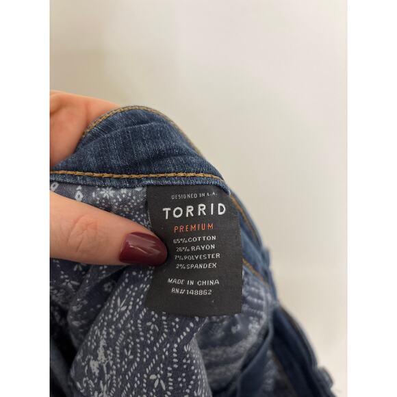 Torrid Boot Cut Jeans Womens 14S 14 Short Blue Premium Relaxed Stretch Mid-Rise - Picture 5 of 6